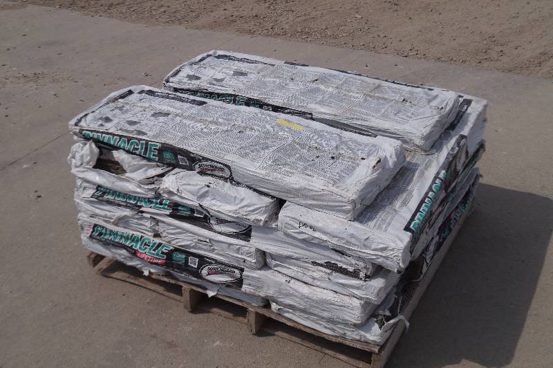 lot 7 image: Pallet of Shingles