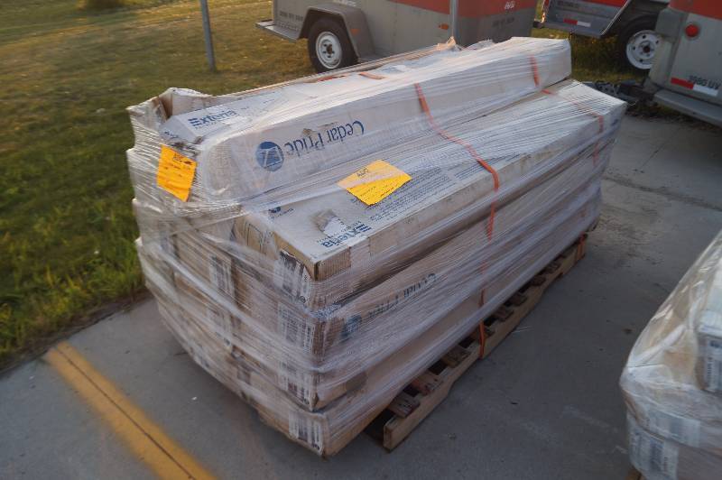 lot 13 image: Vinyl Shake Siding