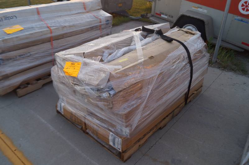 lot 14 image: Vinyl Shake Siding