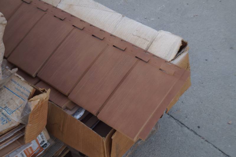 lot 16 image: Vinyl Shake Siding