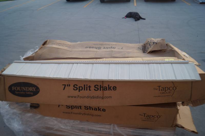 lot 20 image: Vinyl Shake Siding