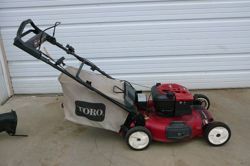 Push Lawn Mower With Bagger