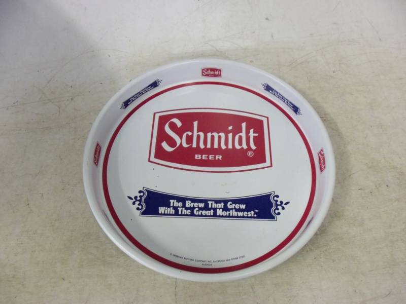 lot 6 image: Schmidt Beer Tray Vintage 13