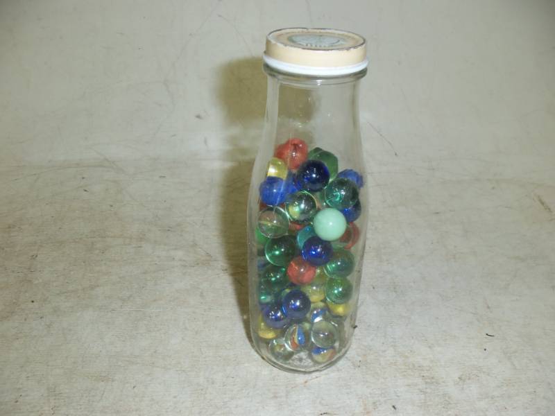 lot 20 image: Vintage Marbles in Jar
