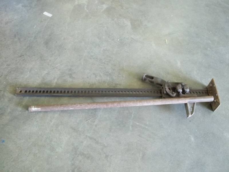 lot 92 image: Handyman Jack