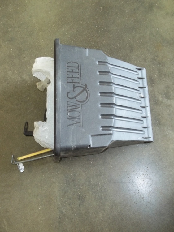 lot 93 image: Mow and Feed Lawn Mower Fertilizer Spreader