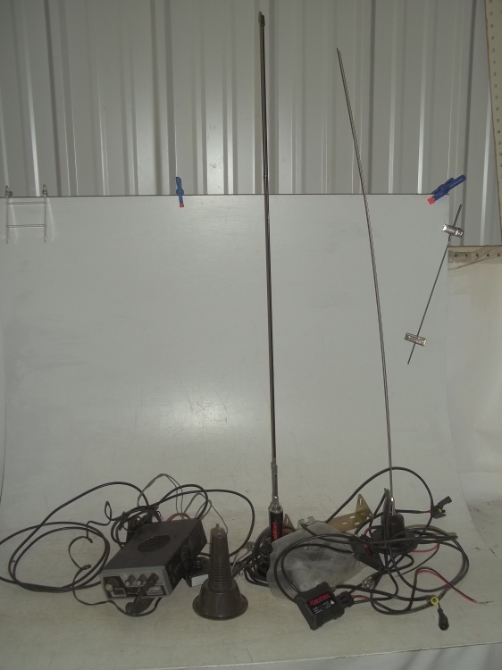 lot 96 image: CB with Antenna and cables