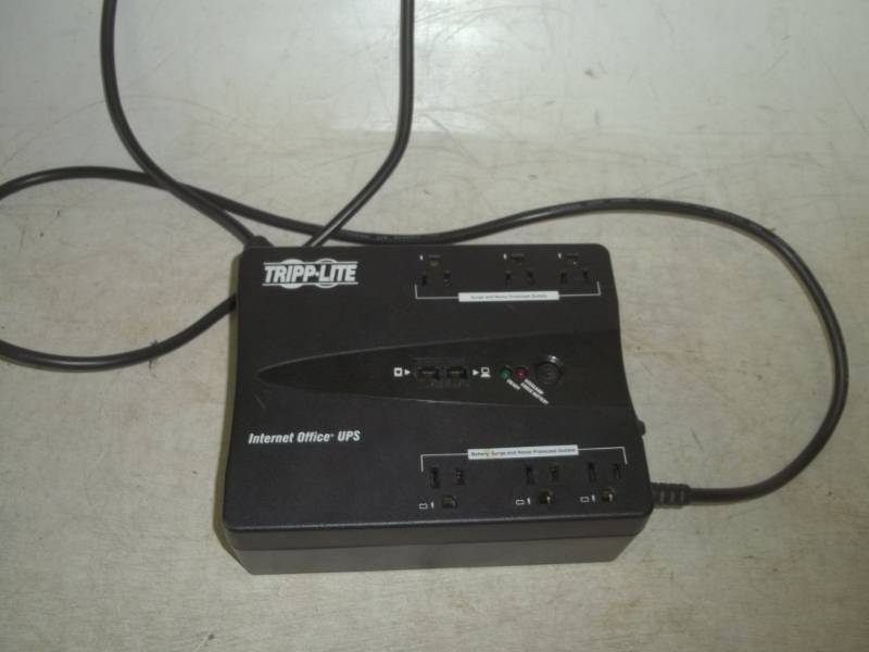 lot 104 image: Battery Backup Internet Office3 UPS