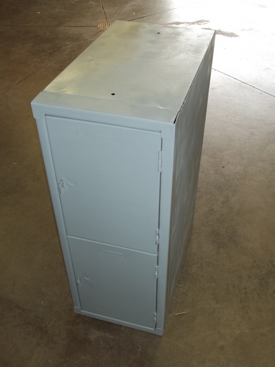 lot 132 image: Metal Locker