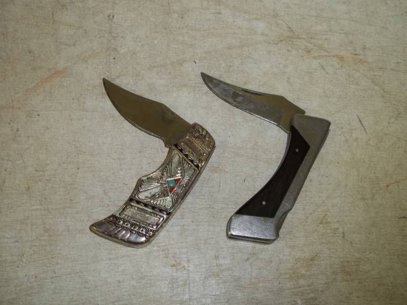 lot 162 image: Pair of Lock back Knifes