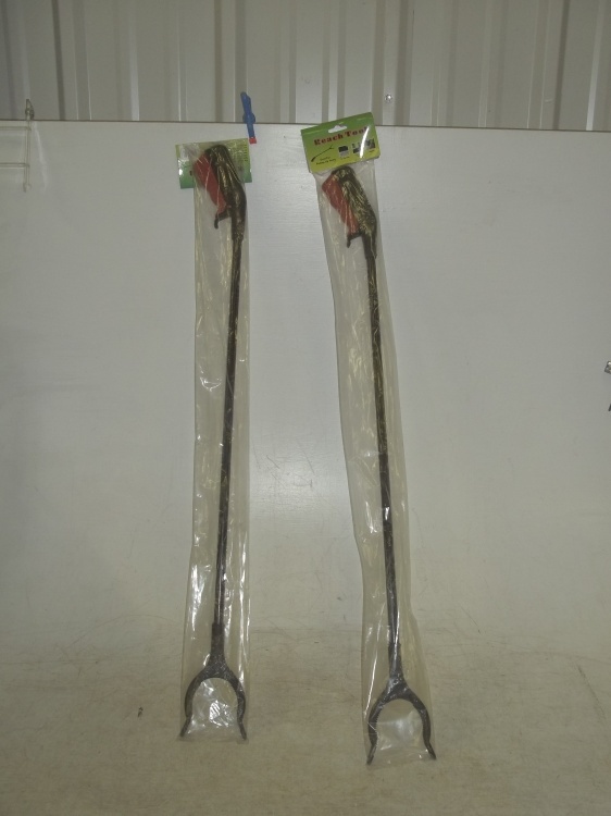 lot 167 image: Pair of Reacher Tools