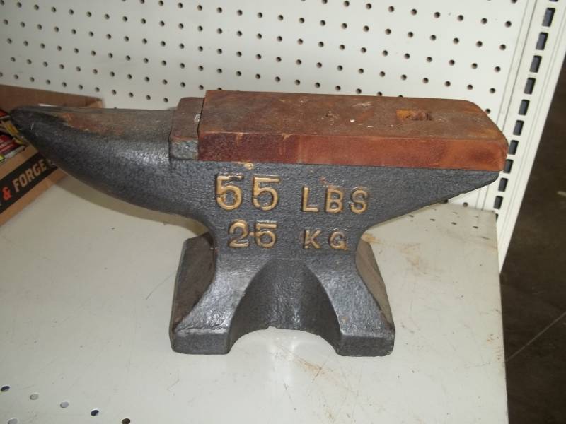 lot 173 image: 55 Pound Anvil