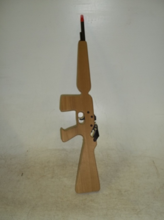 lot 196 image: Rubber Band Gun
