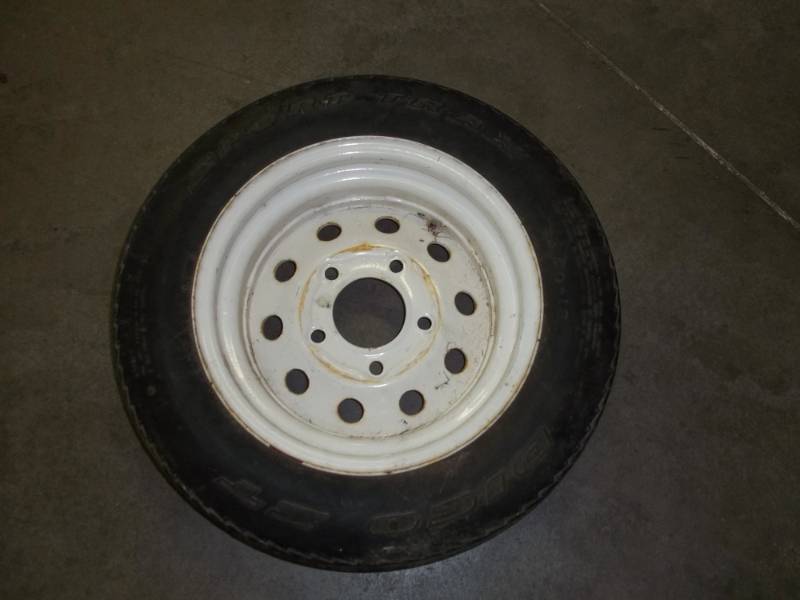 lot 199 image: Trailer Tire 4.80 - 12