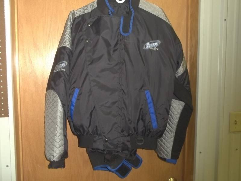 lot 230 image: Stearns Floating Suit Jacket and Pants Size XL