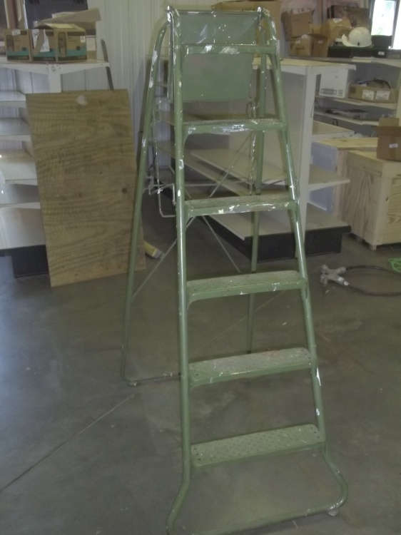 lot 261 image: 5 Metal Step Ladder
