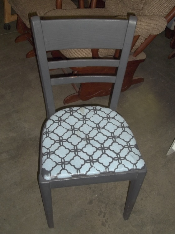 lot 269 image: Blue Chair