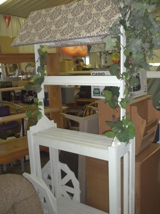 lot 271 image: Dcor Shelf 38 x 86 x 14