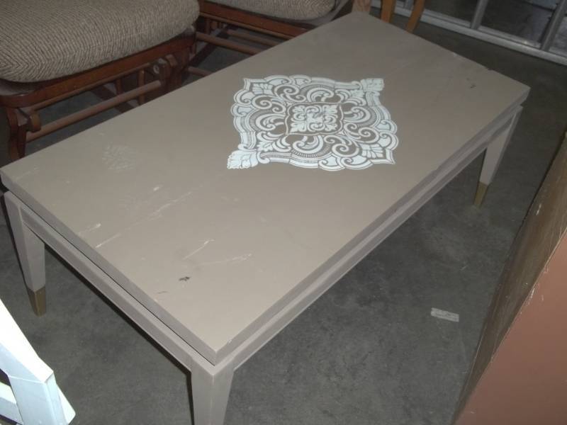 lot 274 image: Coffee Table 21 x 43 x 15