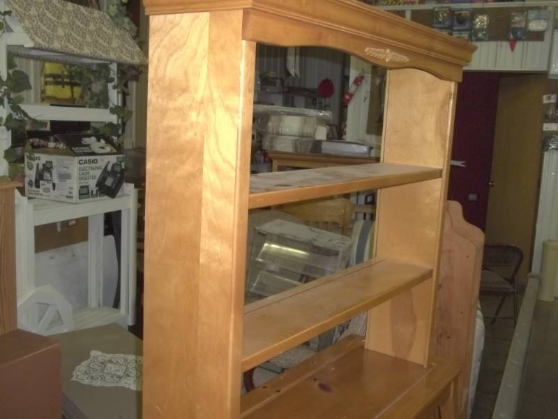 lot 275 image: Cabinet 42 x 42 x 8