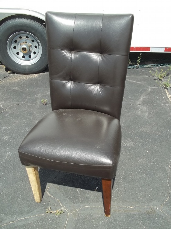 lot 326 image: Chair