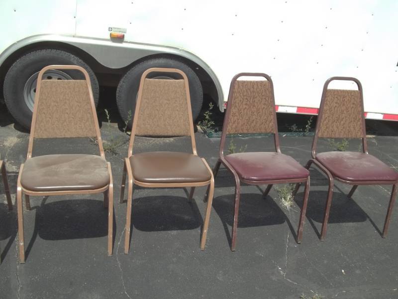 lot 328 image: 4 Restaurant Chairs