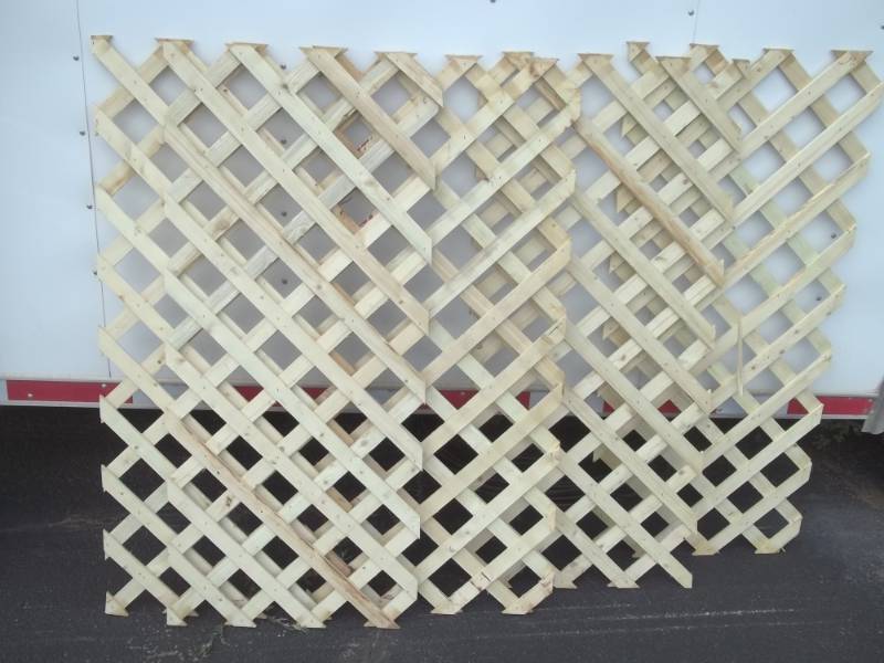 lot 343 image: 21 x 4 Lattice 5 Pieces