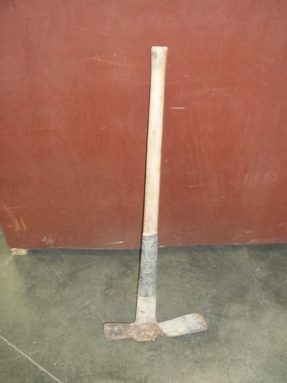 lot 377 image: Maddoc