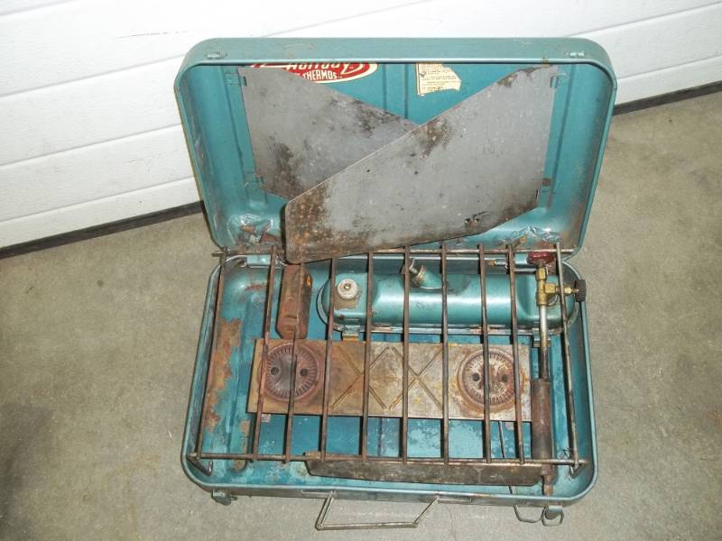 lot 386 image: Gas Camping Stove