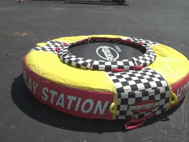 lot 393 image: Sports Stuff Water Trampoline