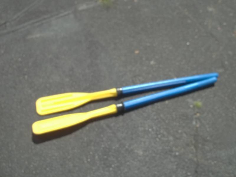 lot 395 image: Pair of Plastic Paddles