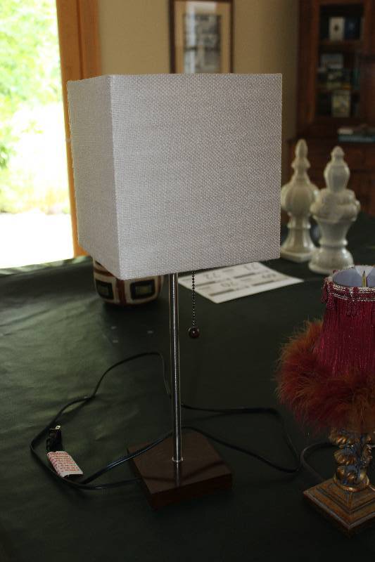 lot 73 image: Floor Lamp