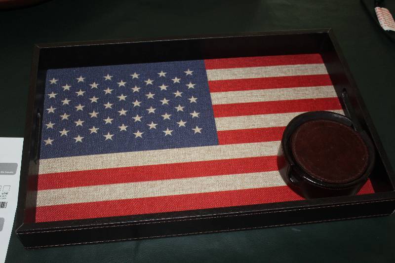 lot 75 image: American Flag Serving Tray, Coaster