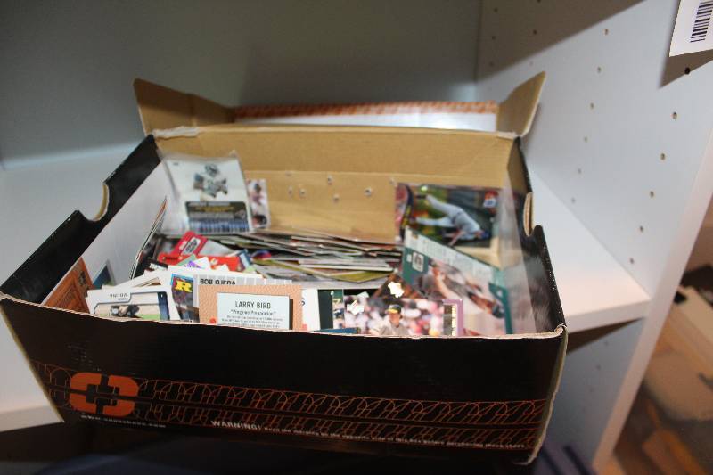 lot 101 image: Lot of (2) Boxes of Vintage Baseball Collectors Cards