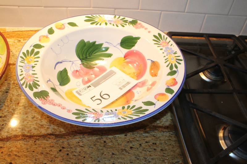 lot 56 image: Eddie Bauer Italian Decorative Ceramic Plate