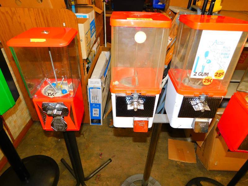 CANDY VENDING MACHINES