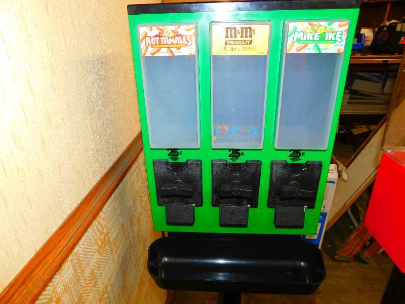CANDY VENDING MACHINES