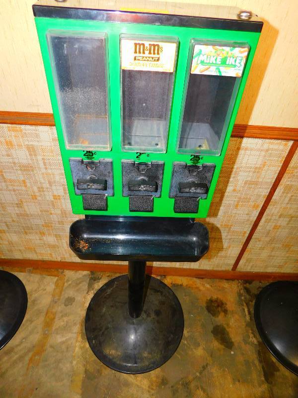 CANDY VENDING MACHINES