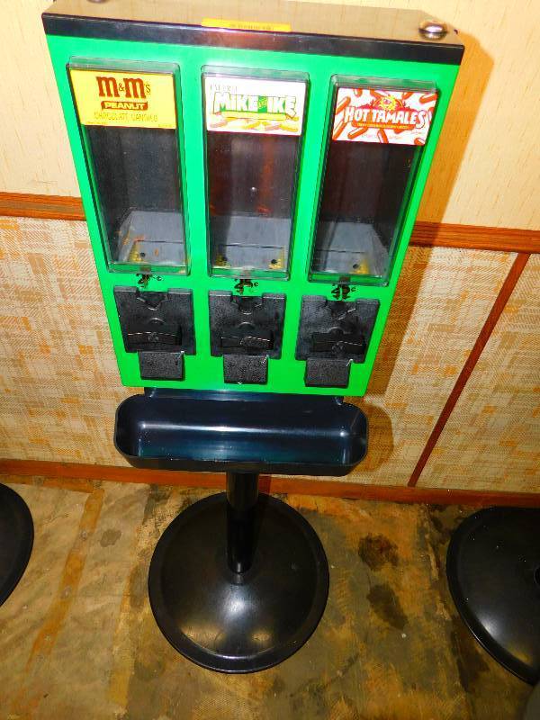 CANDY VENDING MACHINES