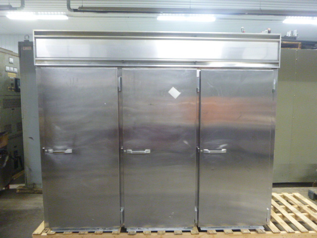 lot 1 image: Victory Double Sided Refrigerator
