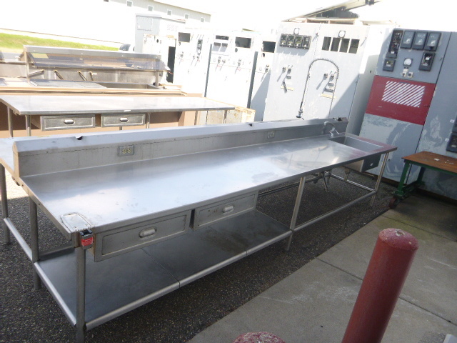 lot 14 image: Double Sided Stainless Steel Table wit Sinks and Faucets