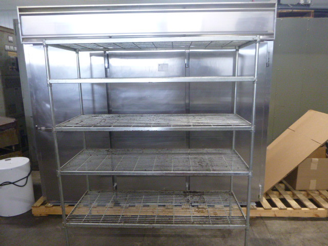 lot 37 image: Metro Shelf