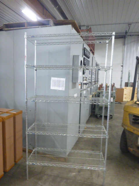 lot 38 image: Metro Shelf