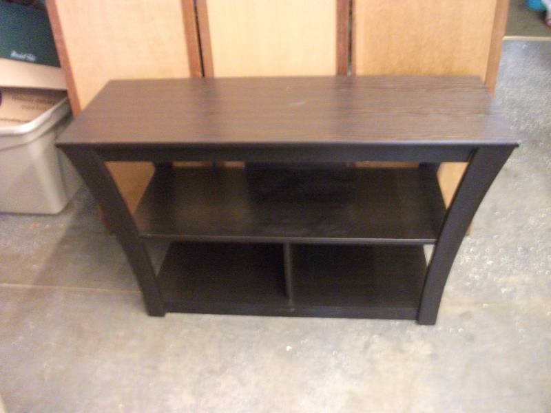 lot 5 image: Console Table 42x15x24