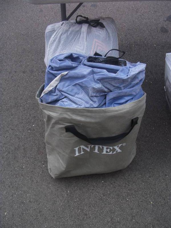 lot 15 image: Intex Queen Size Air Mattress With Built In Pump