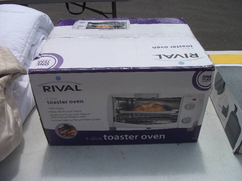 lot 40 image: New In Box Rival Toaster Oven