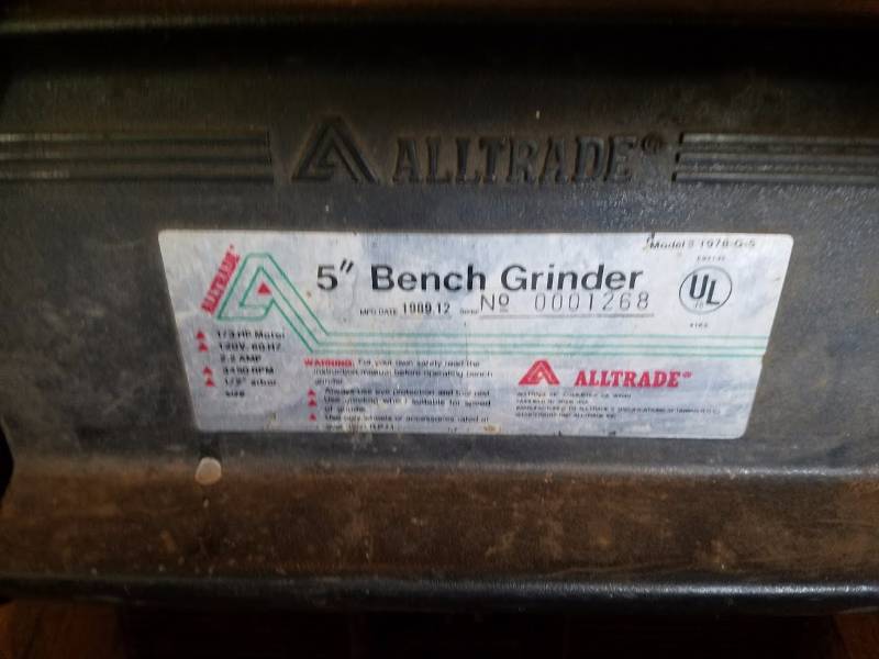lot 128 image: Bench Grinder