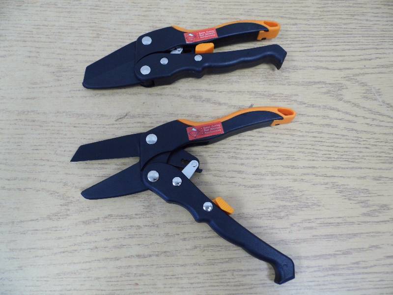 2 Pair of Racheting Cutters