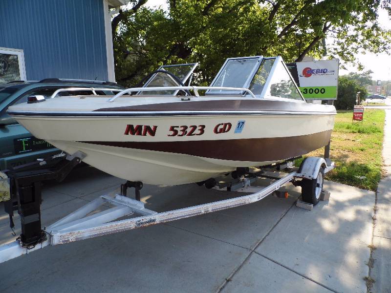1982 Sylvan 15 Boat wTrailer NO RESERVE