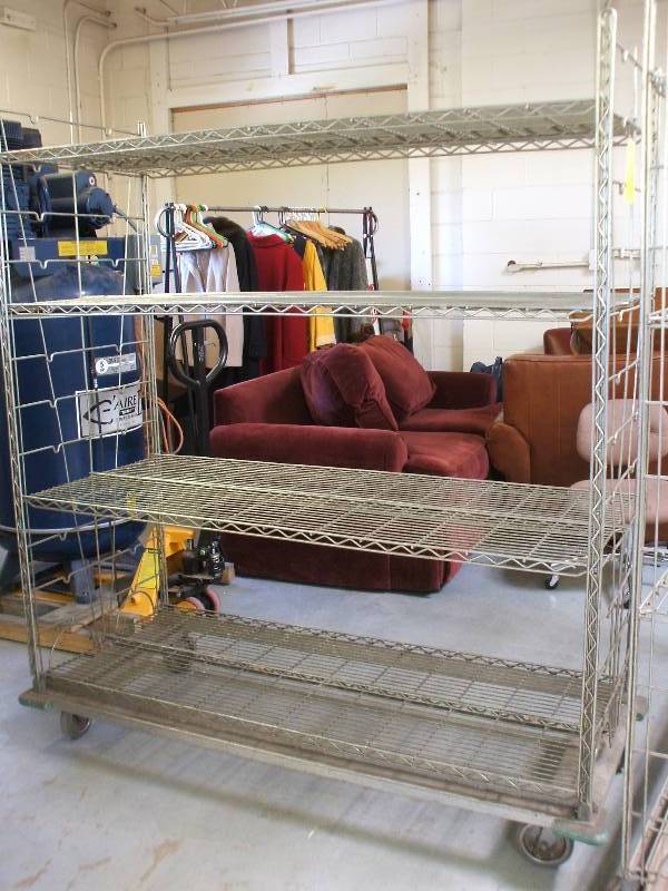 INDUSTRIAL ROLLING RACK